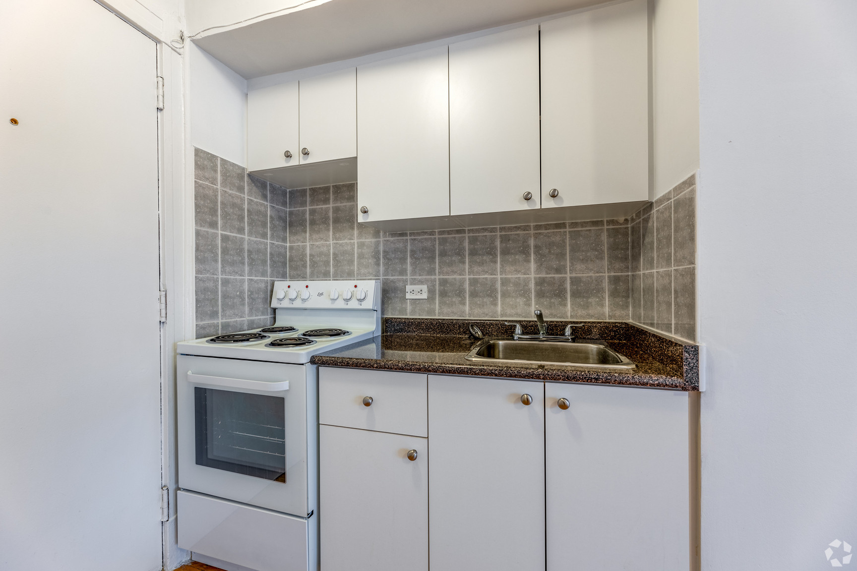 The Sheldrake - Photo 32