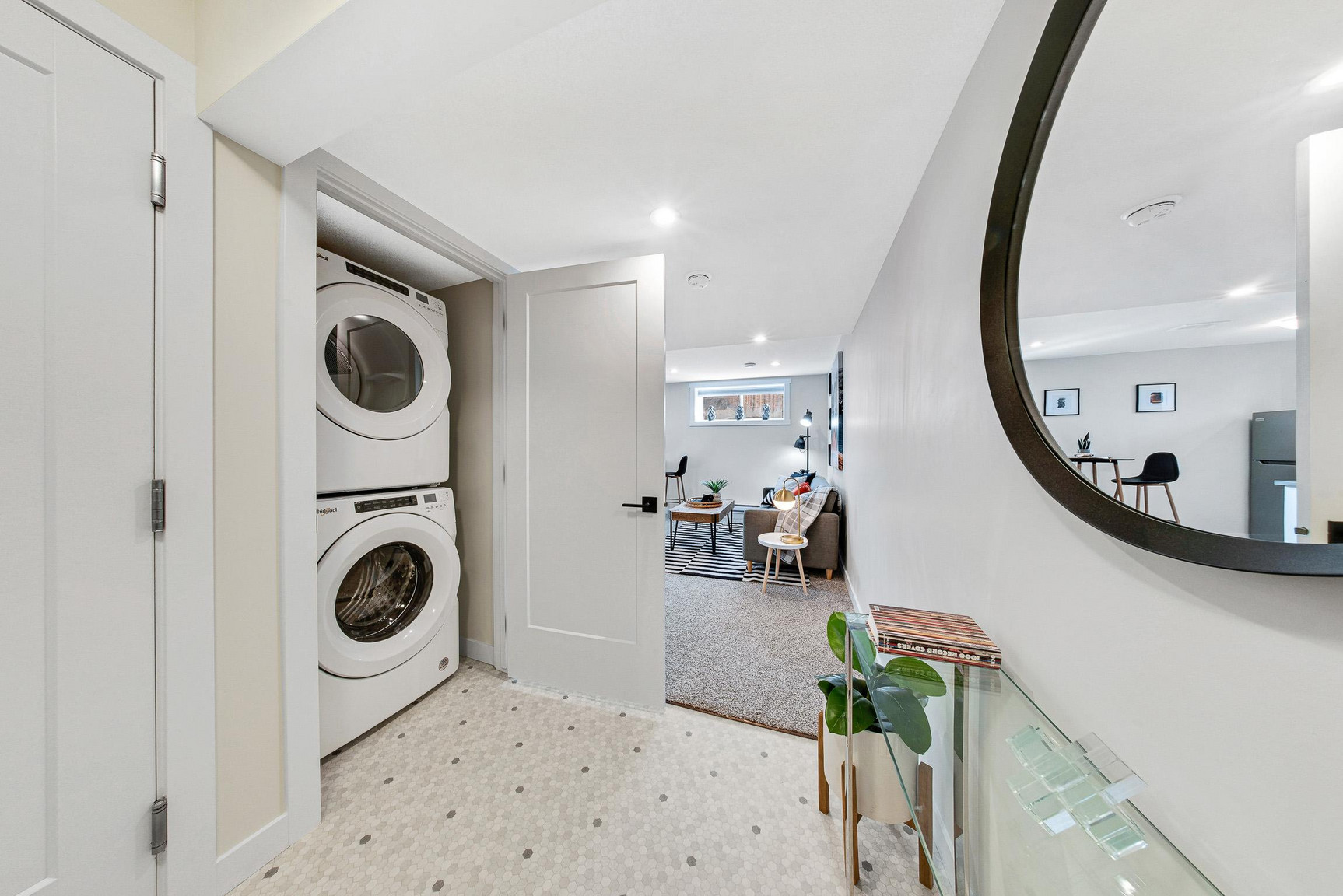The Meadows - Basement Suites - Photo 18