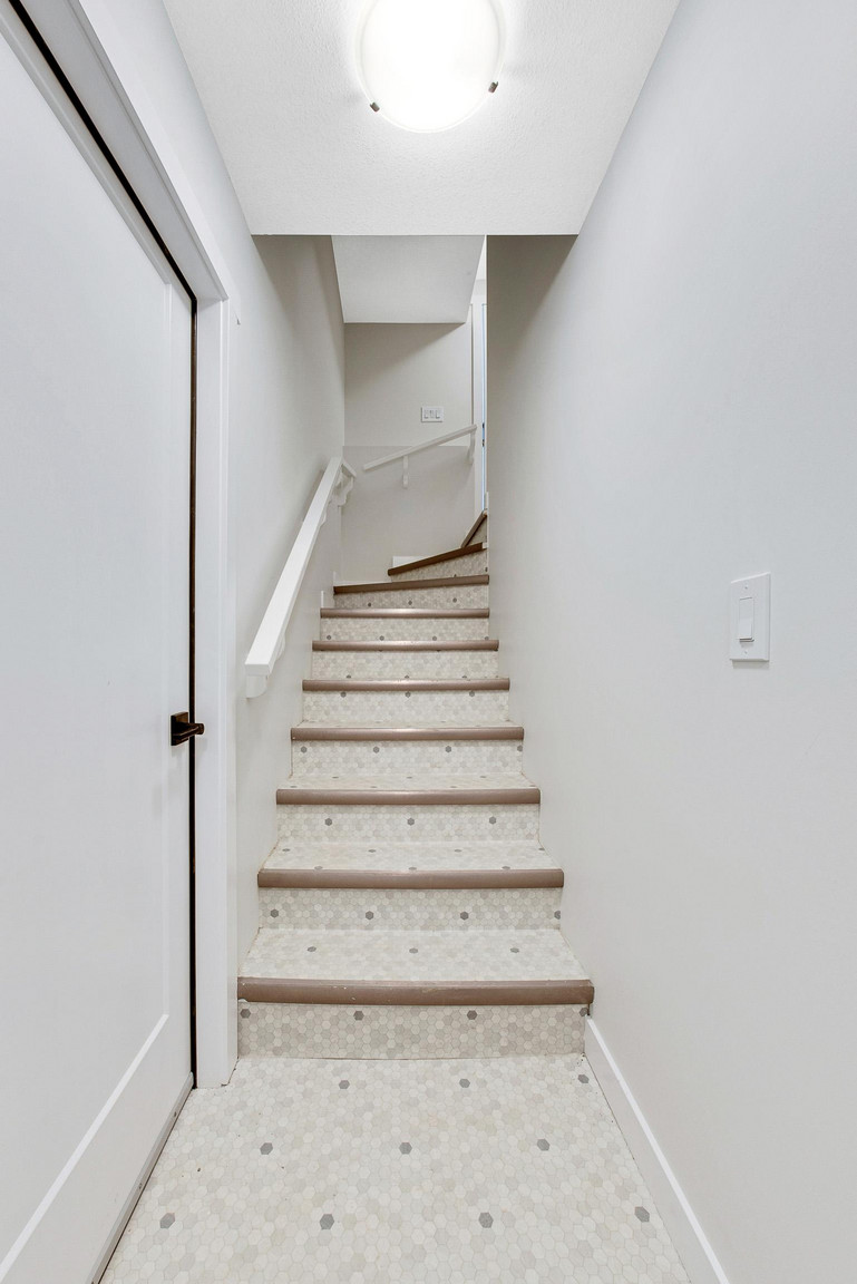The Meadows - Basement Suites - Photo 47