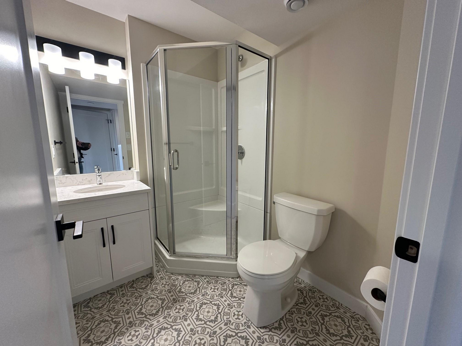 The Meadows - Basement Suites - Photo 41