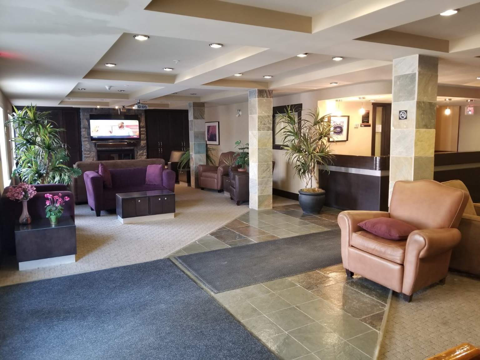 Regina Apartments - Photo 8