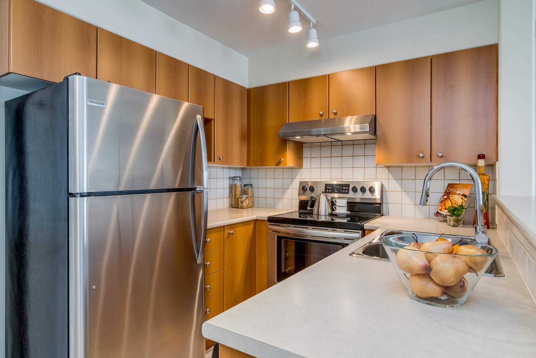 Langley Apts - Photo 12