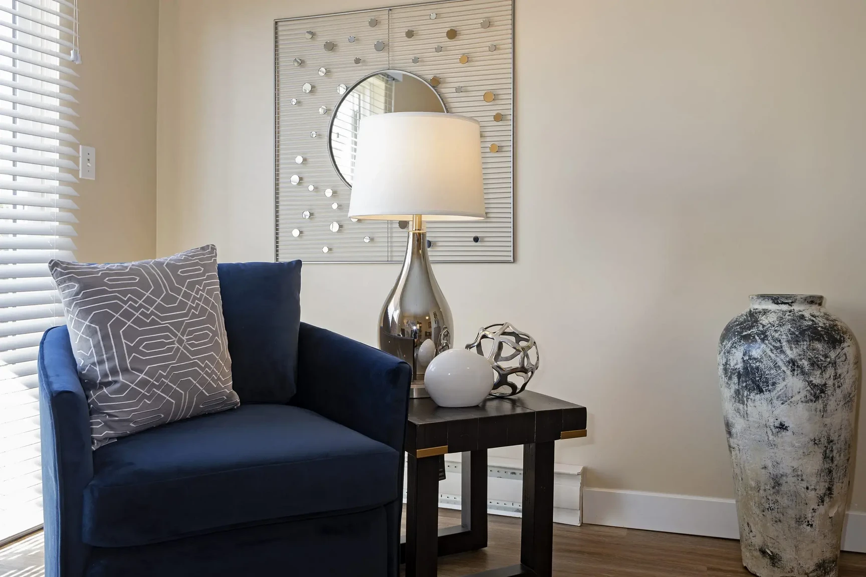 South Kamloops Apts - Photo 11