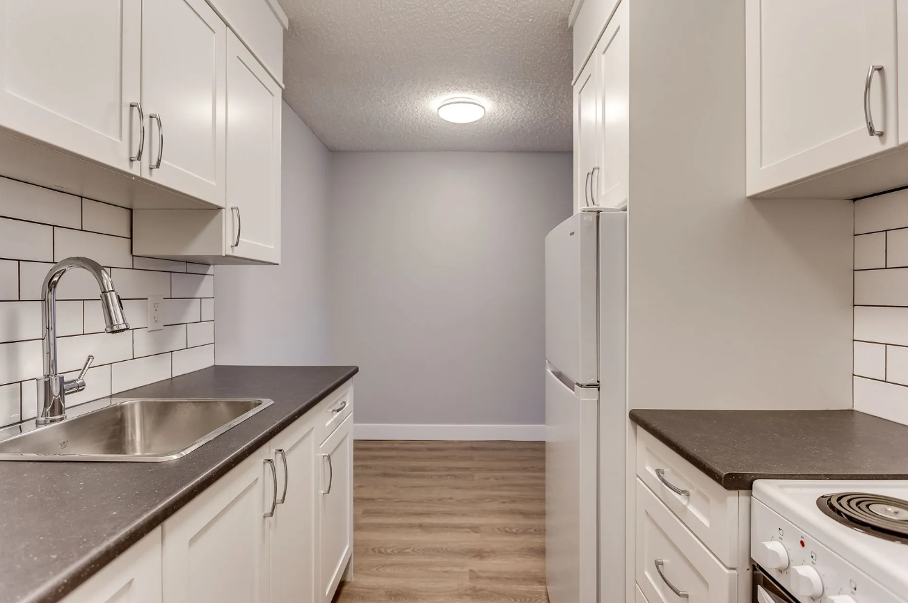 Elliston Place Apartments - Photo 11
