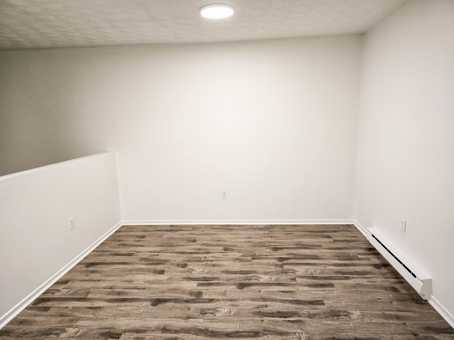 Paige & Downsview - Photo 5