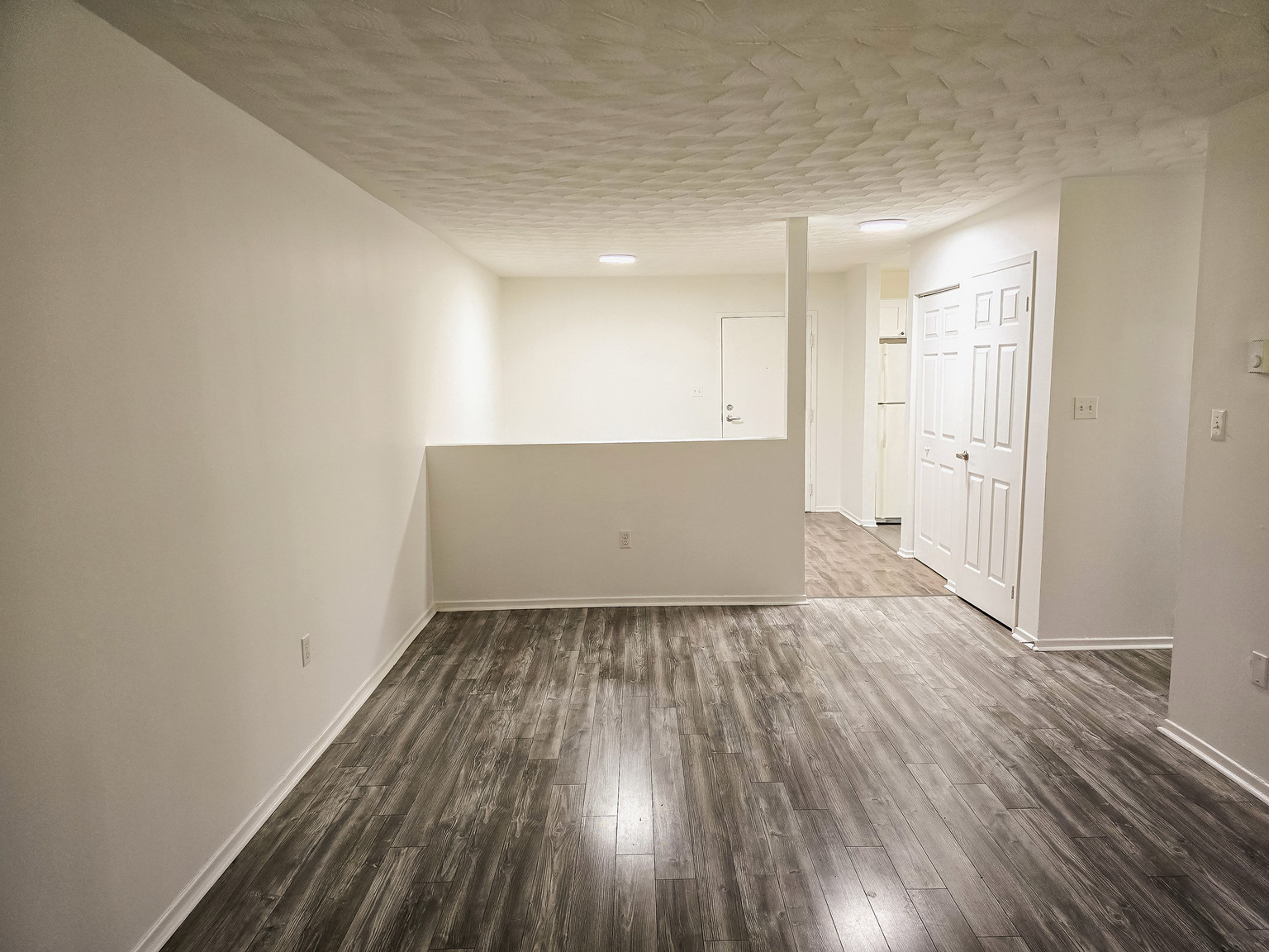 Paige & Downsview - Photo 4