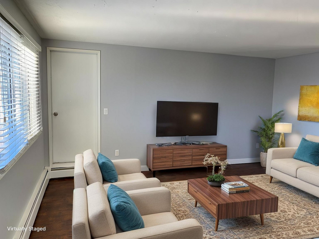 Manhattan Place - 2 Bedroom 1.5 Bath 2