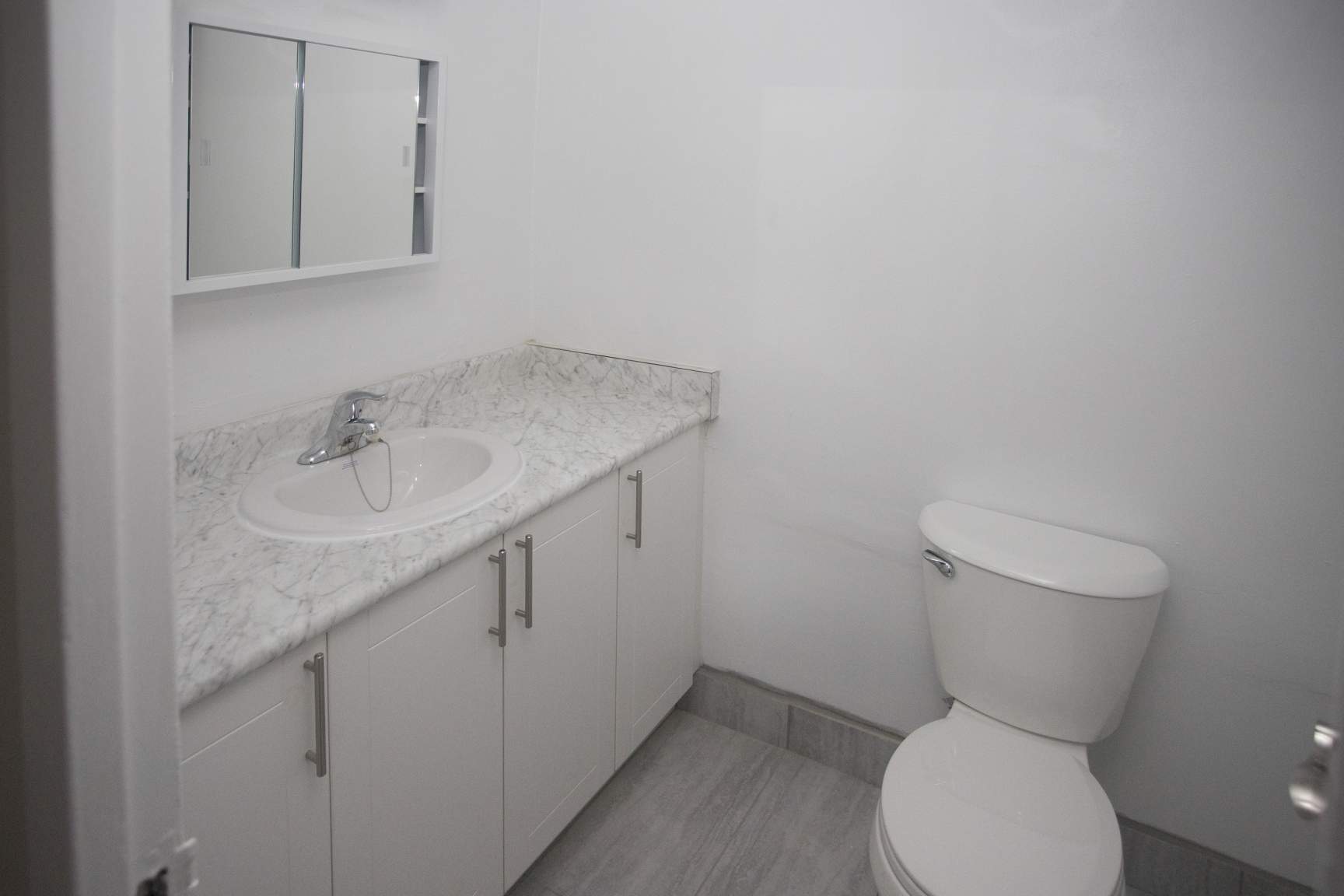 200 Gateway Blvd  - Photo 22