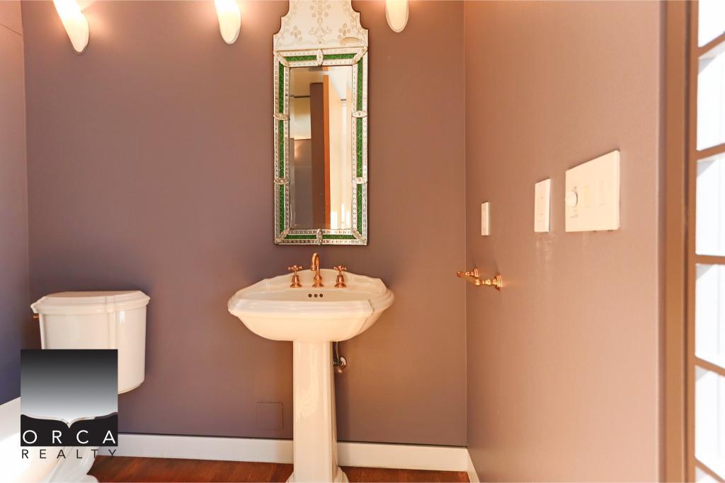 687 Beachview Drive, North Vancouver - Photo 18