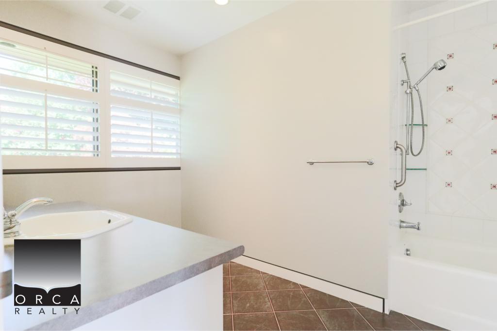 687 Beachview Drive, North Vancouver - Photo 34