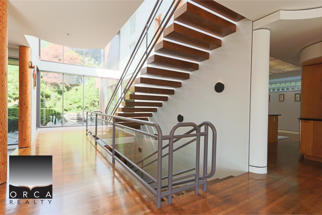 687 Beachview Drive, North Vancouver - Photo 37