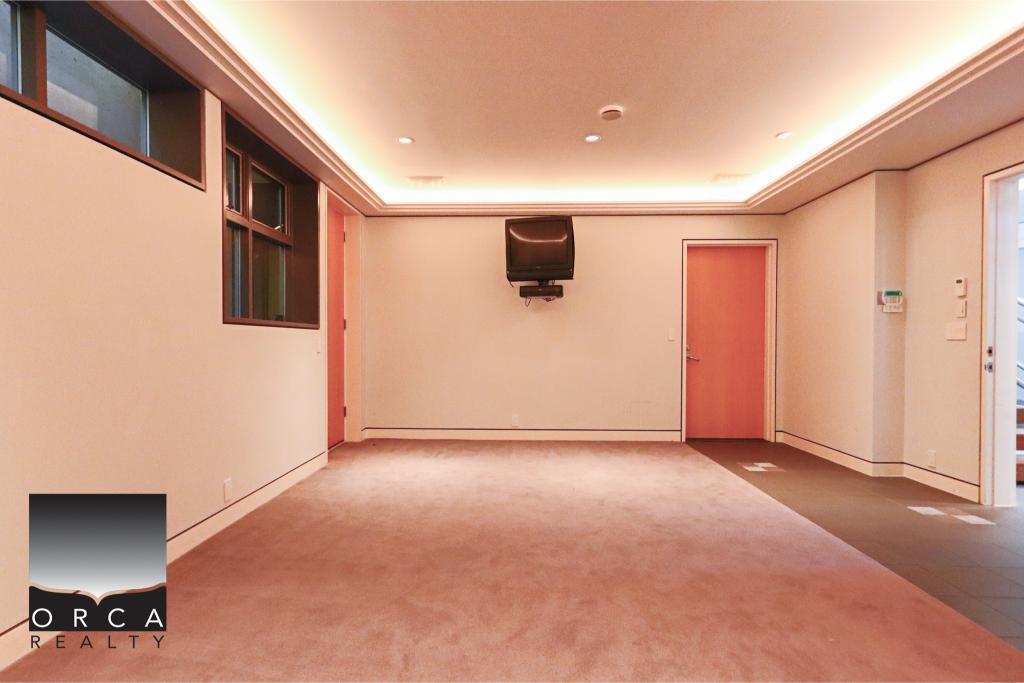 687 Beachview Drive, North Vancouver - Photo 38