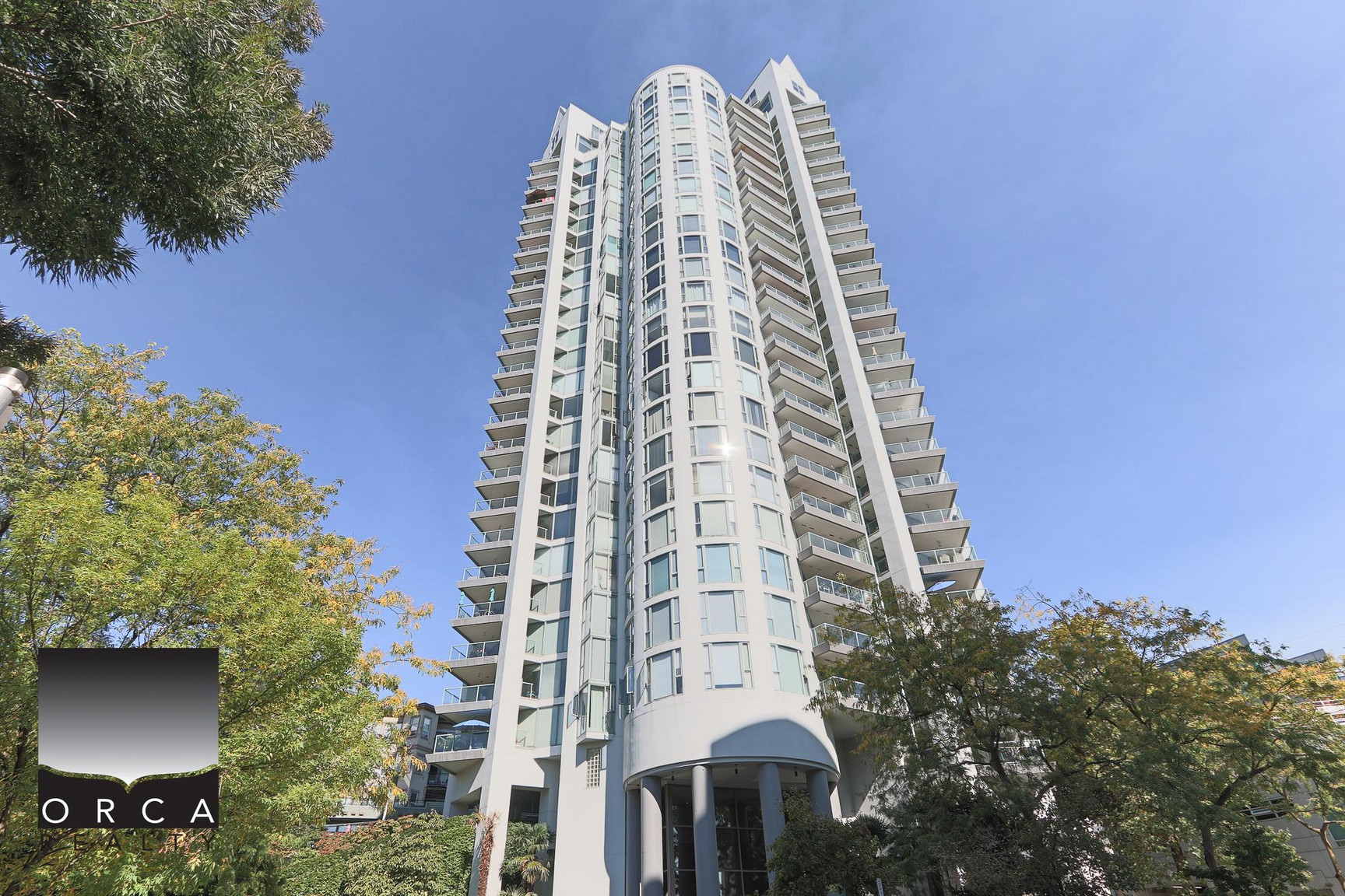 2401-120 2nd Street, North Vancouver