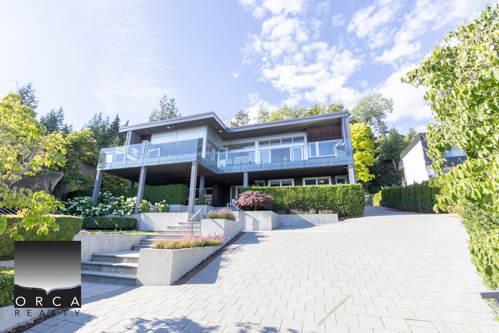 3295 Westmount Rd, West Vancouver