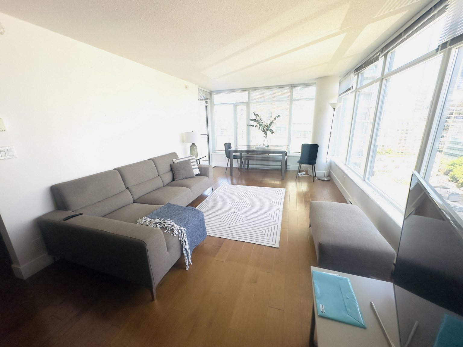 2103-888 Homer Street, Vancouver - Photo 4