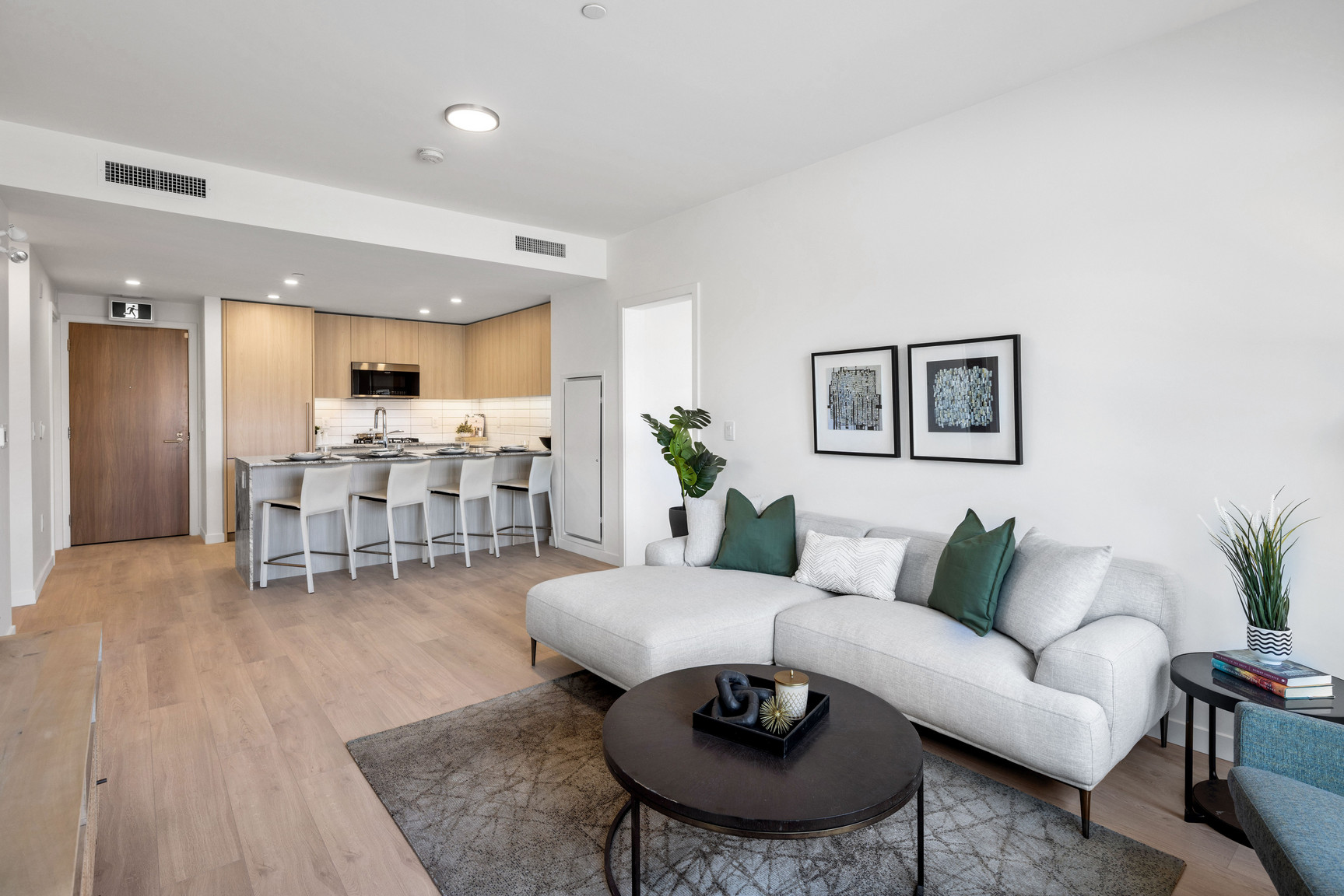 Riva Residences - Photo 7