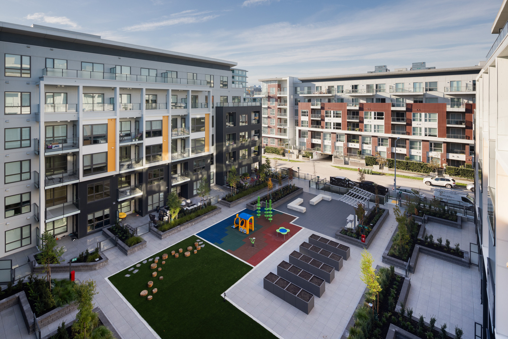Riva Residences - Photo 2