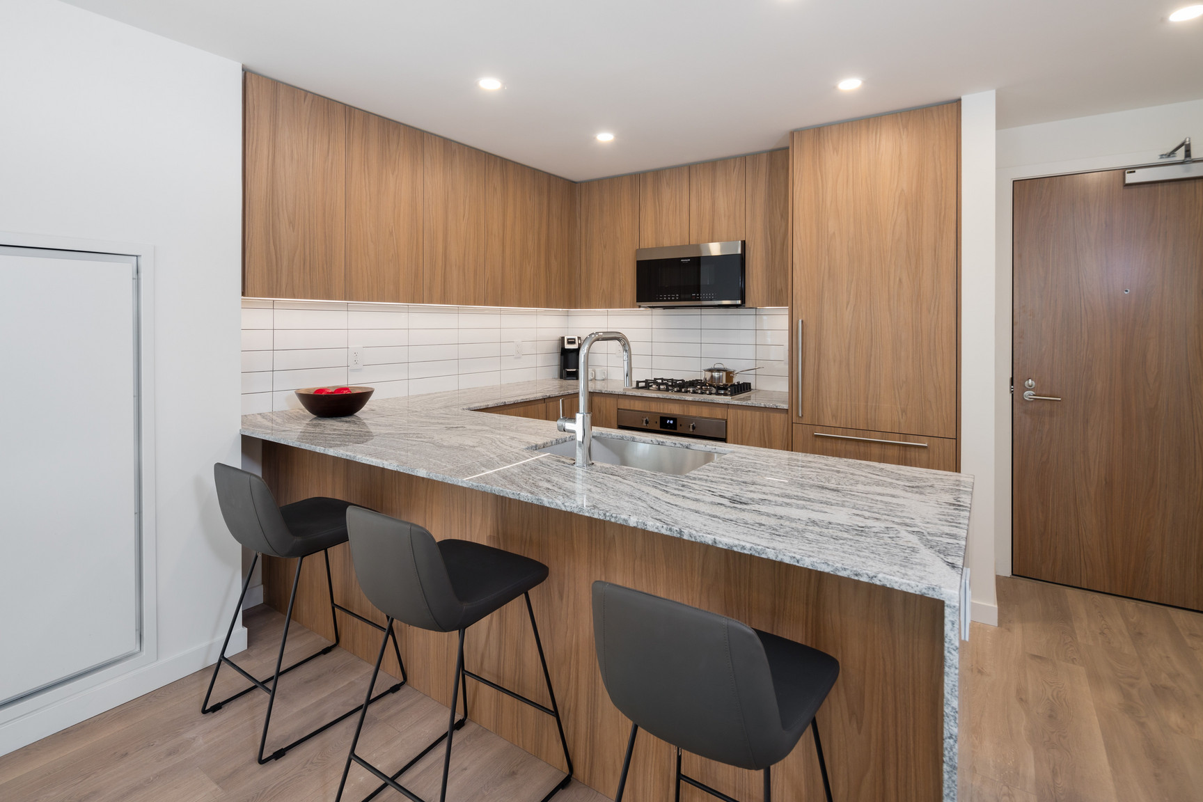 Riva Residences - Photo 5