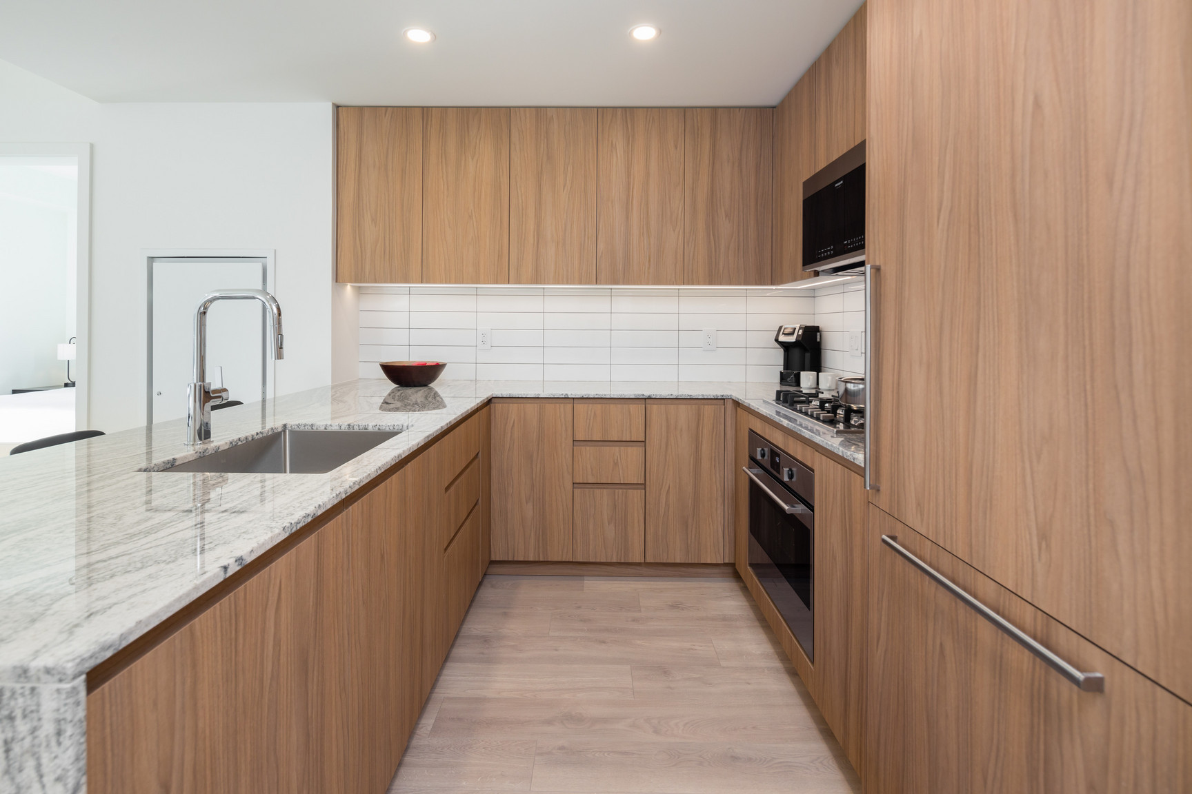 Riva Residences - Photo 4