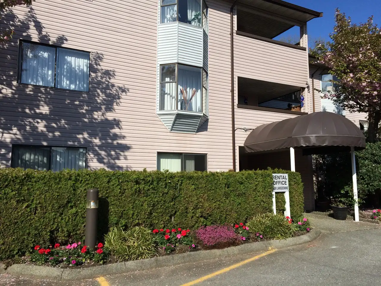 Eagle Ridge Apartments- Gated Community Living with Pool & Tennis Courts - Photo 15