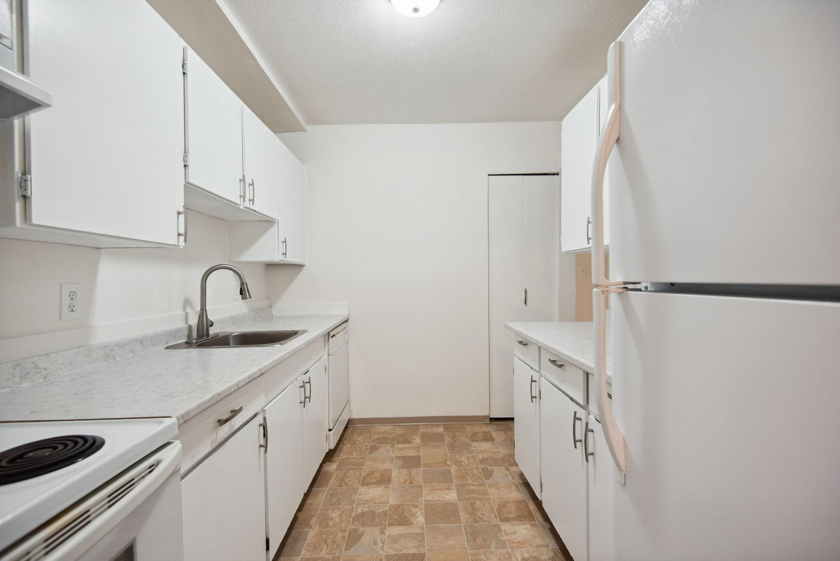 Fraser West Apartments  - Photo 8