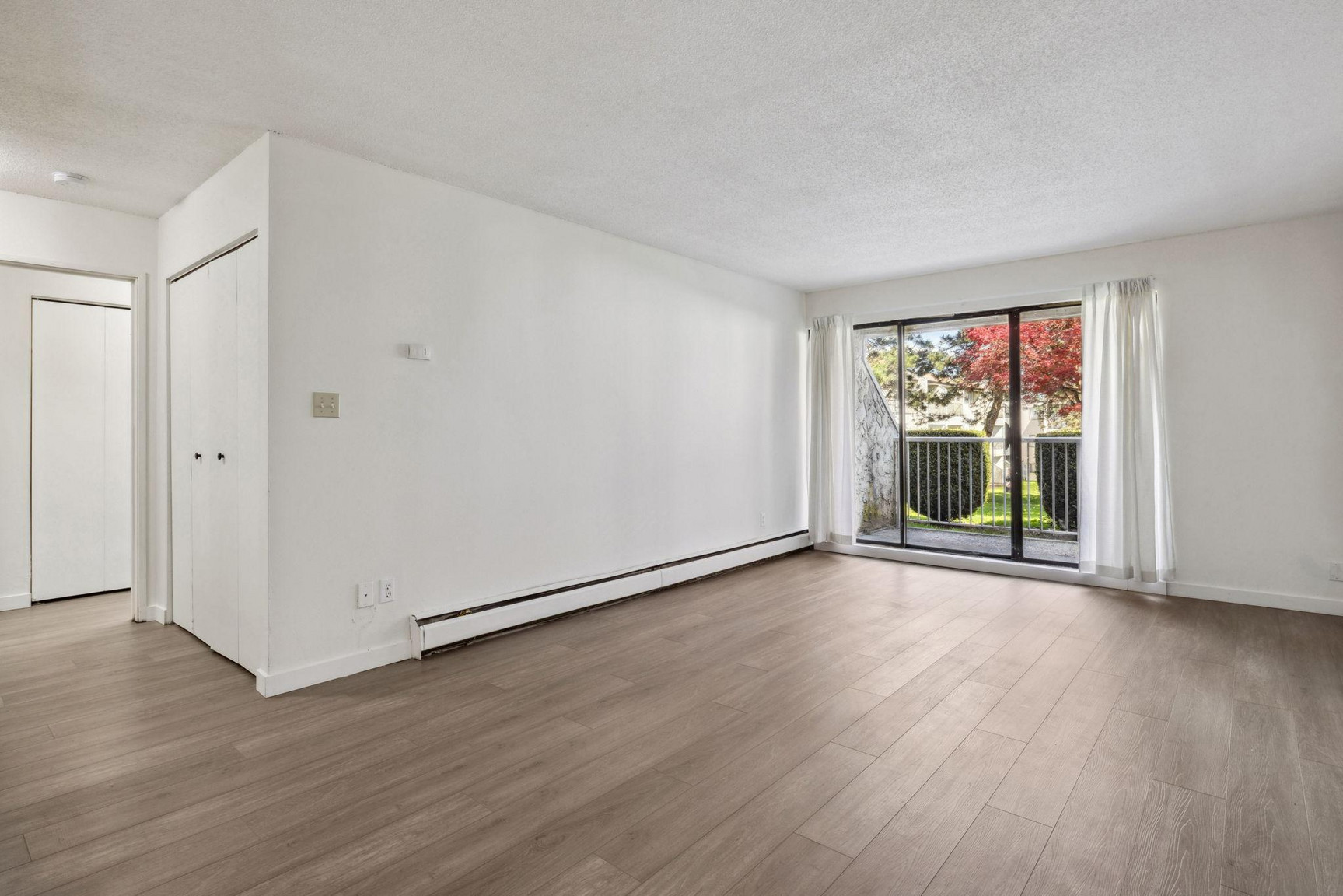 Guildford Gardens - Photo 8