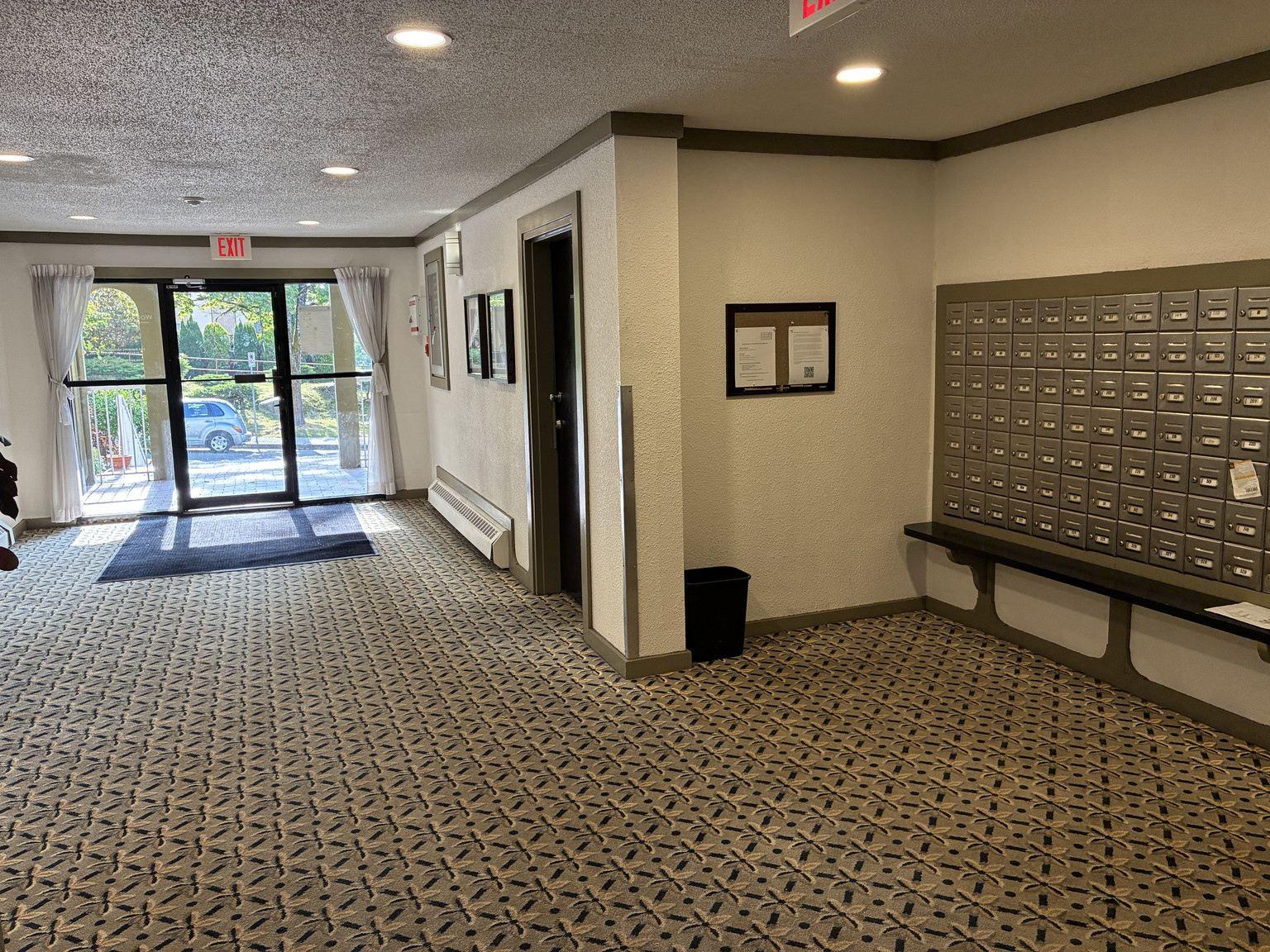 The Woodway Apartments - Move in Today! - Photo 21