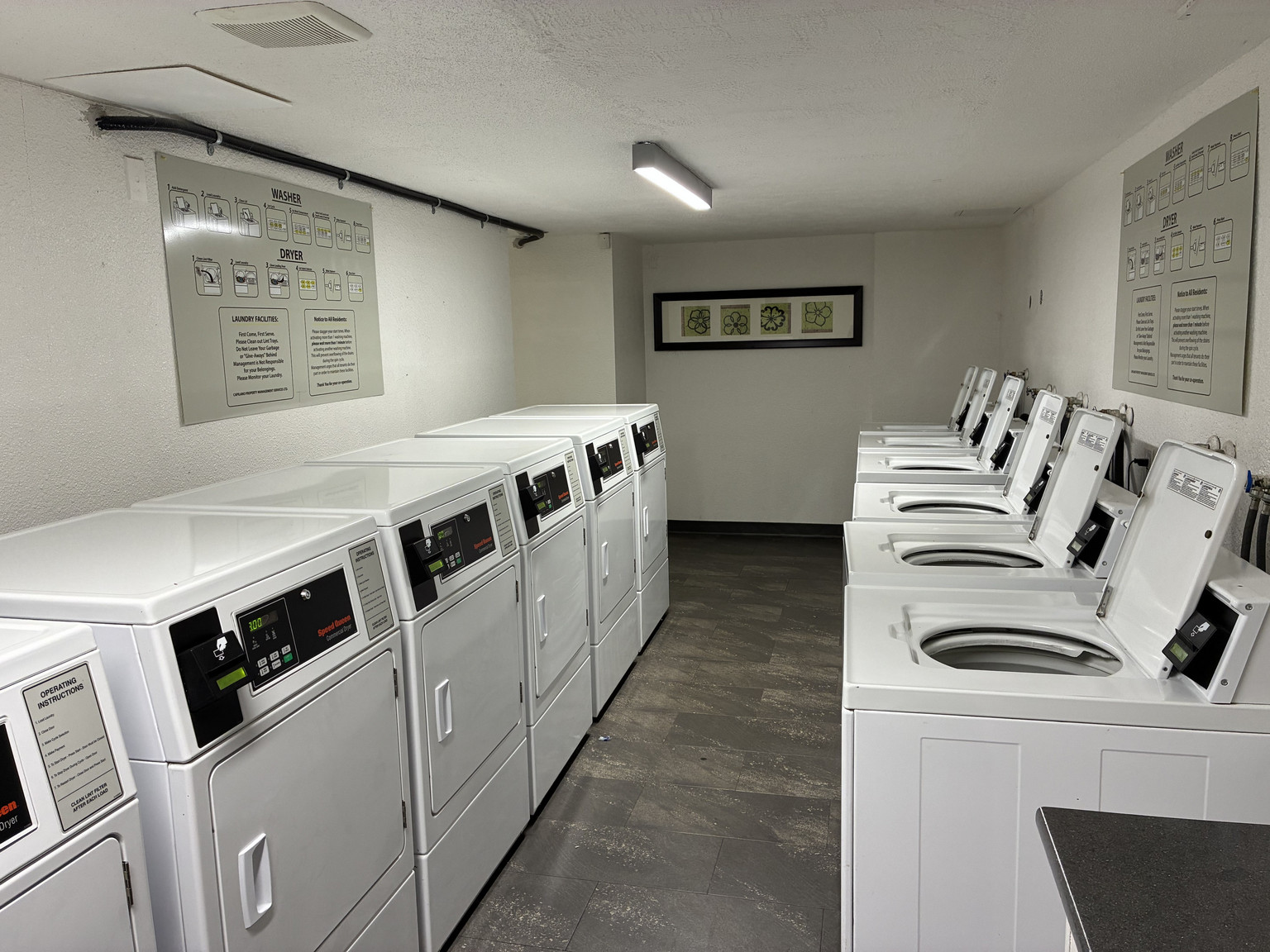 The Woodway Apartments - Move in Today! - Photo 23