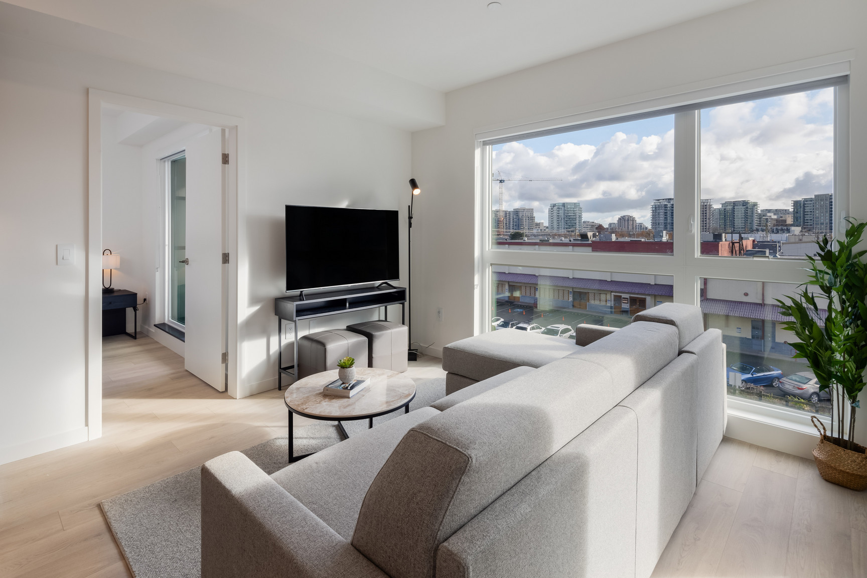 Riva Residences - Photo 17