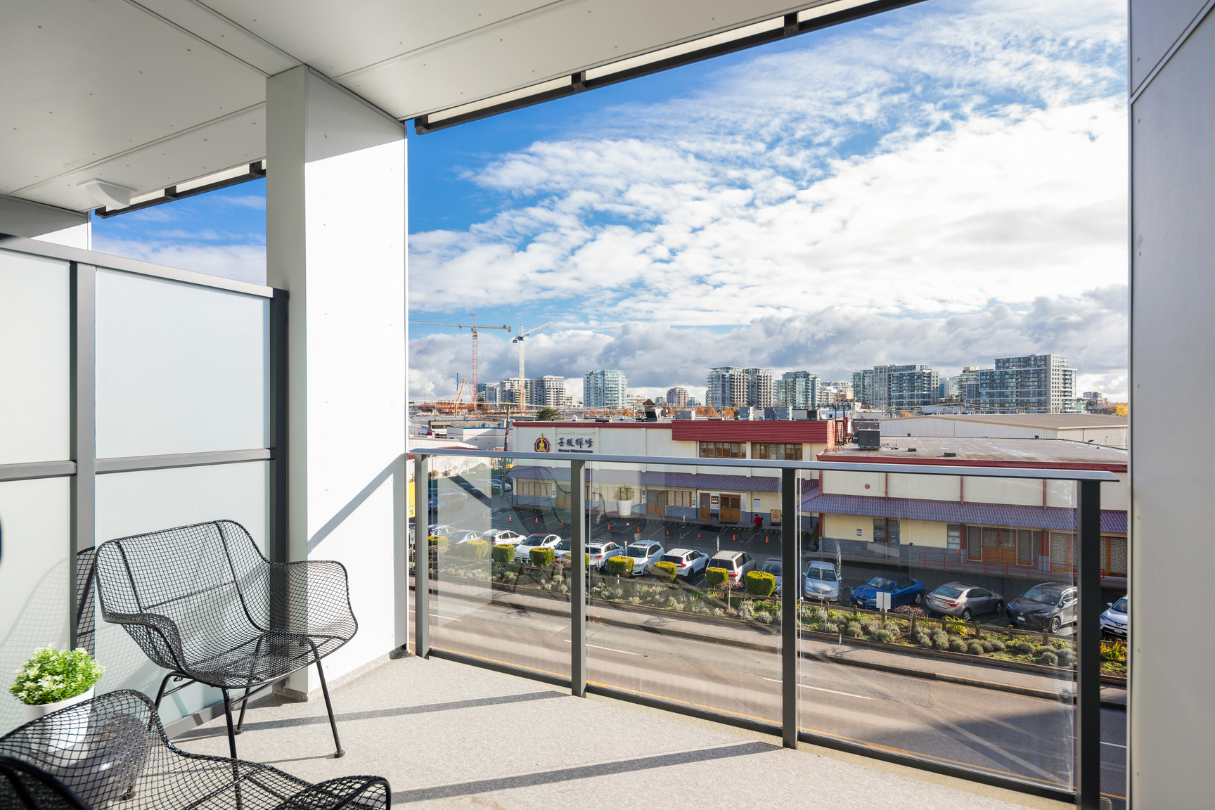 Riva Residences - Photo 37