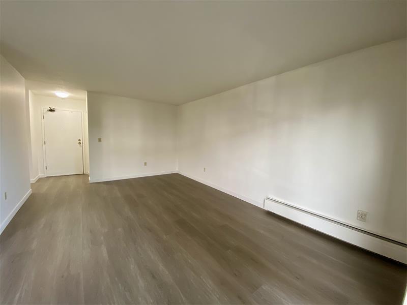 Belaire Apartments - Photo 13