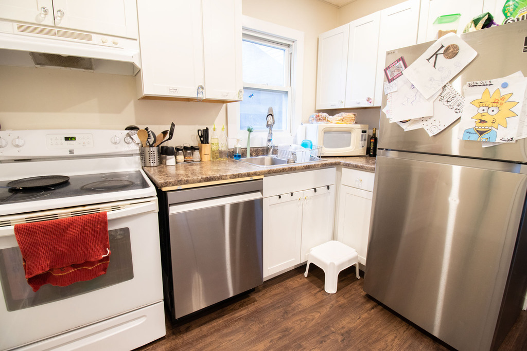 123 Lake St - Photo 4