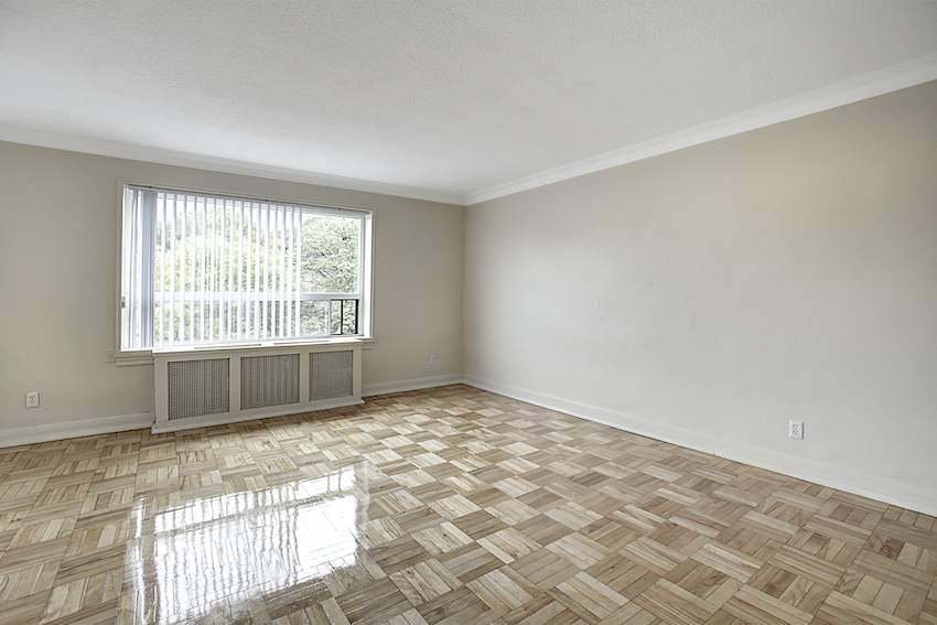 South Kingsway  - Photo 15