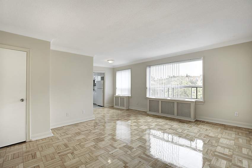 South Kingsway  - Photo 9