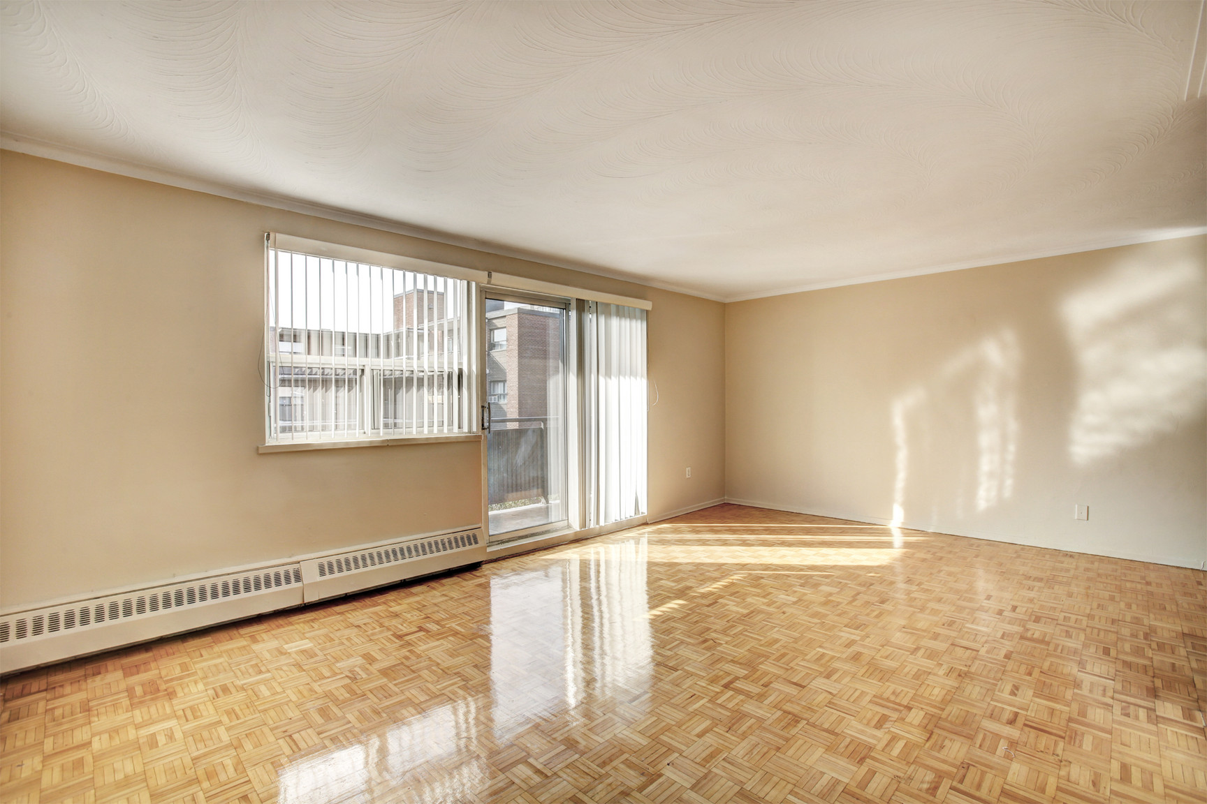 Hurontario - Photo 10