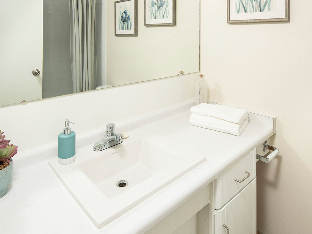 Brittany Drive Apartments - Photo 7