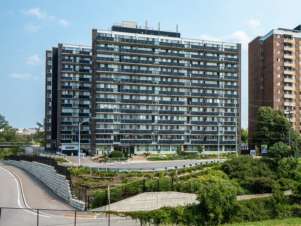 Kingsview Apartments - Photo 2