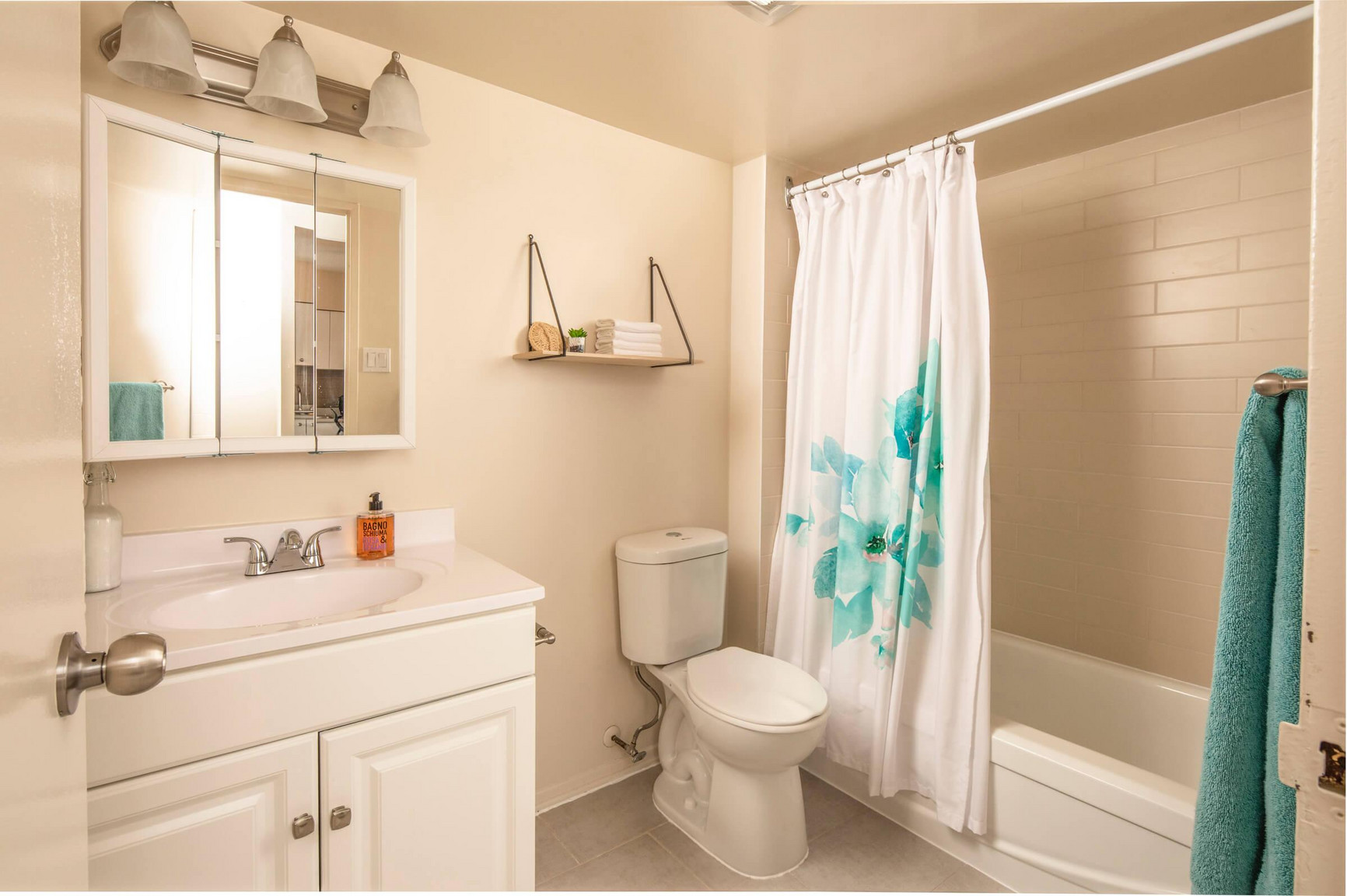 Lakeview Apartments - Photo 7
