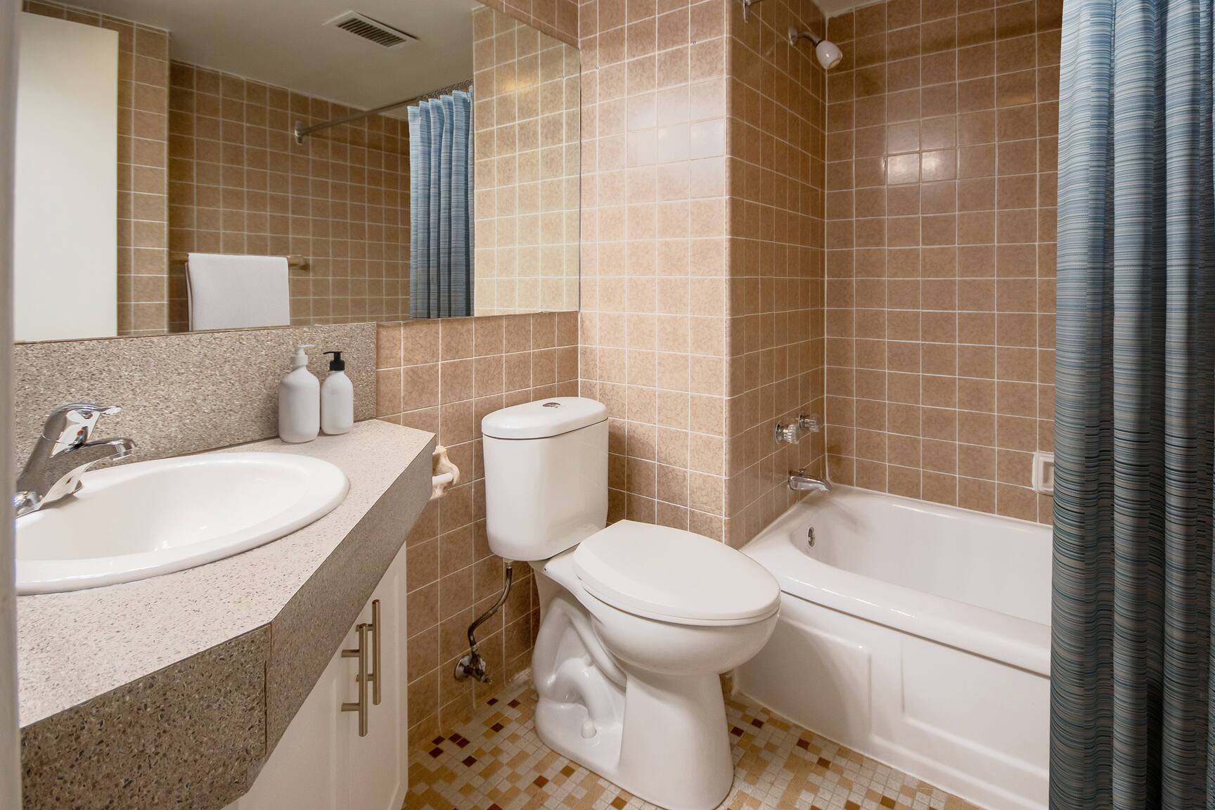 Juliana Apartments - Photo 6
