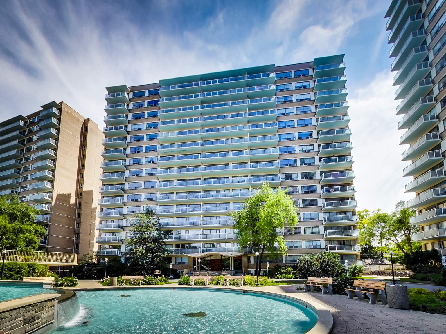 Brentwood Towers - Photo 3