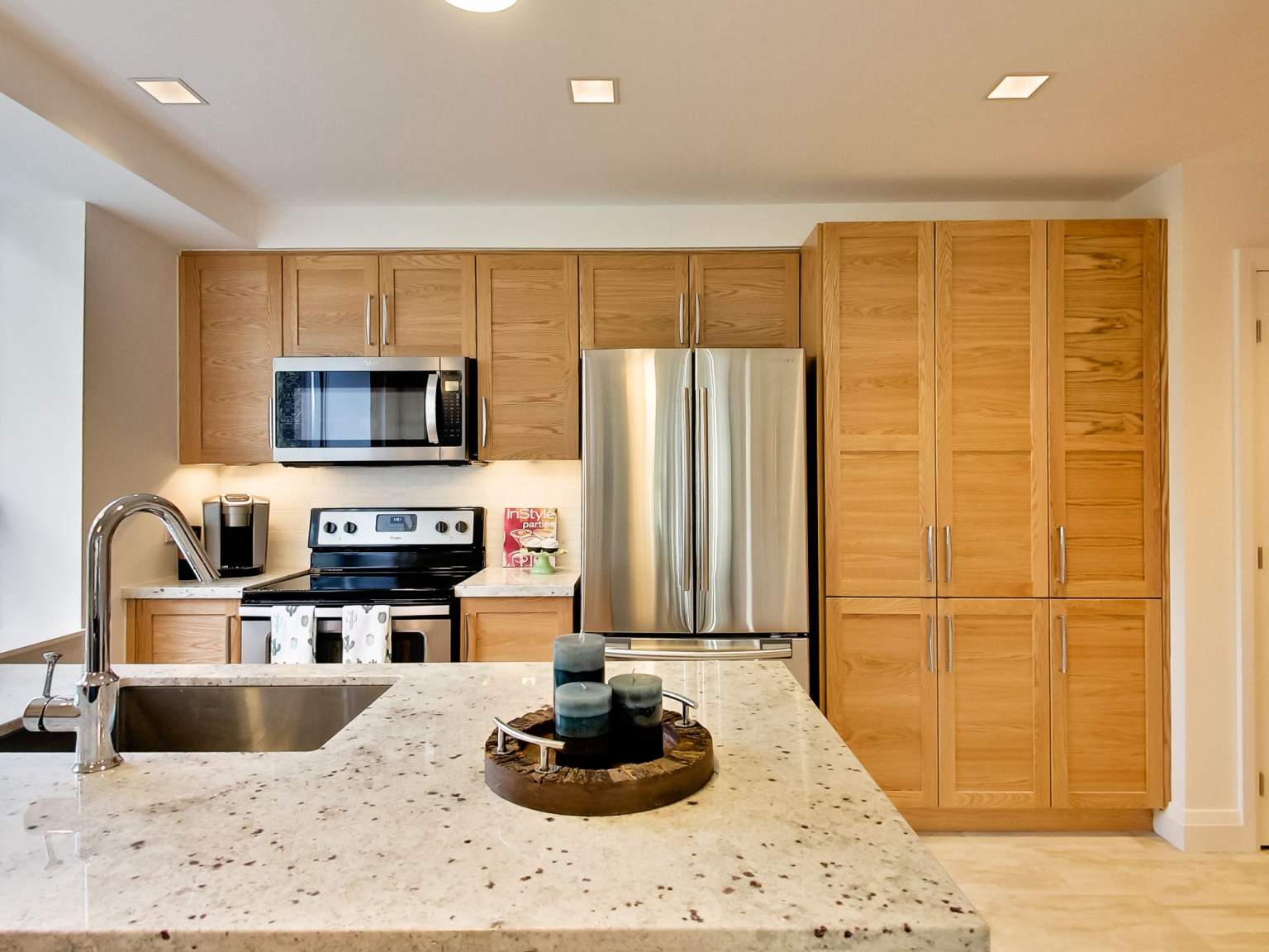42 Glen Elm Avenue - Photo 9