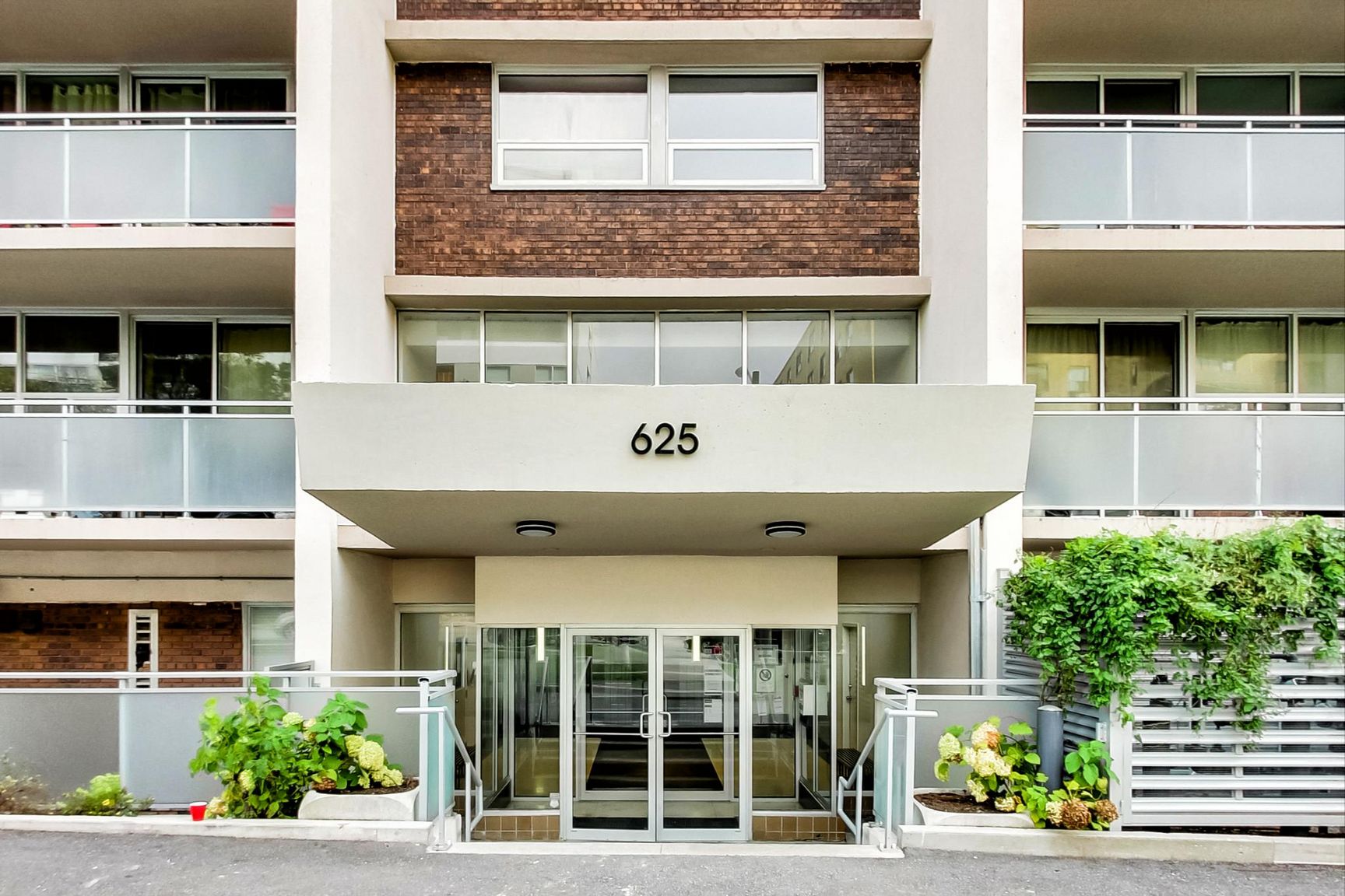 San Marino Place - Photo 16