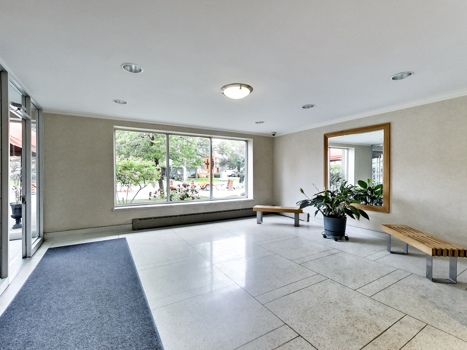 460 Eglinton Avenue East - Photo 6