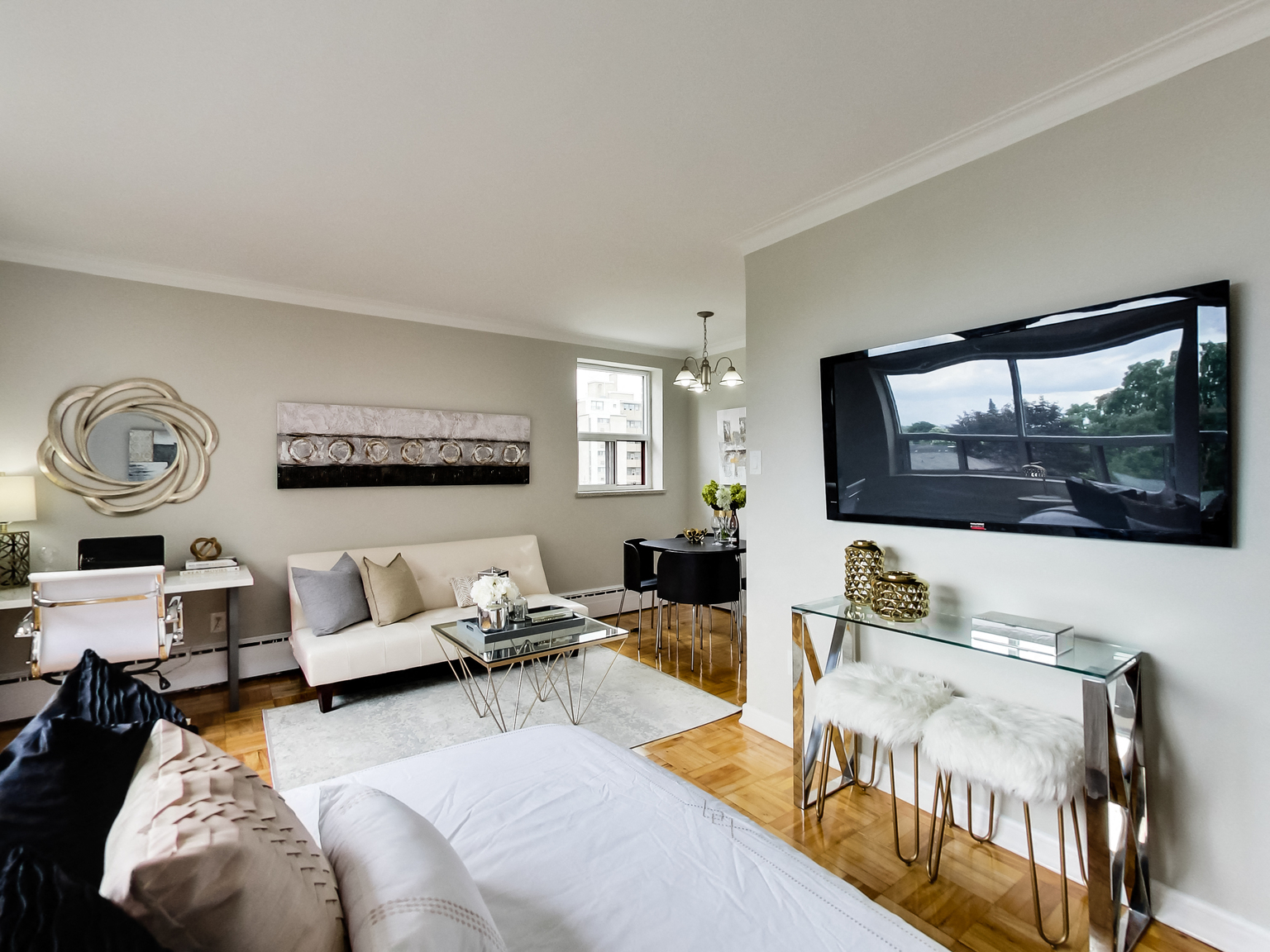 460 Eglinton Avenue East - Photo 10