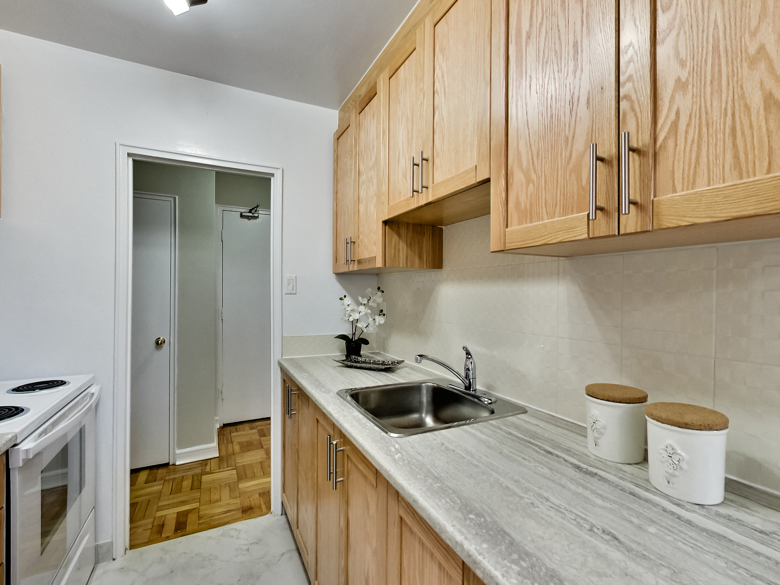 460 Eglinton Avenue East - Photo 51