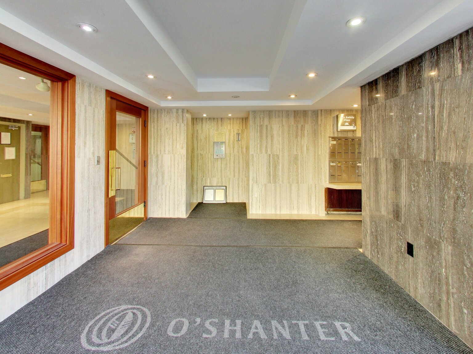 425 Avenue Road - Photo 13