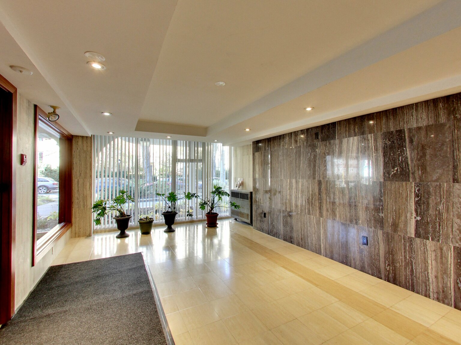 425 Avenue Road - Photo 19
