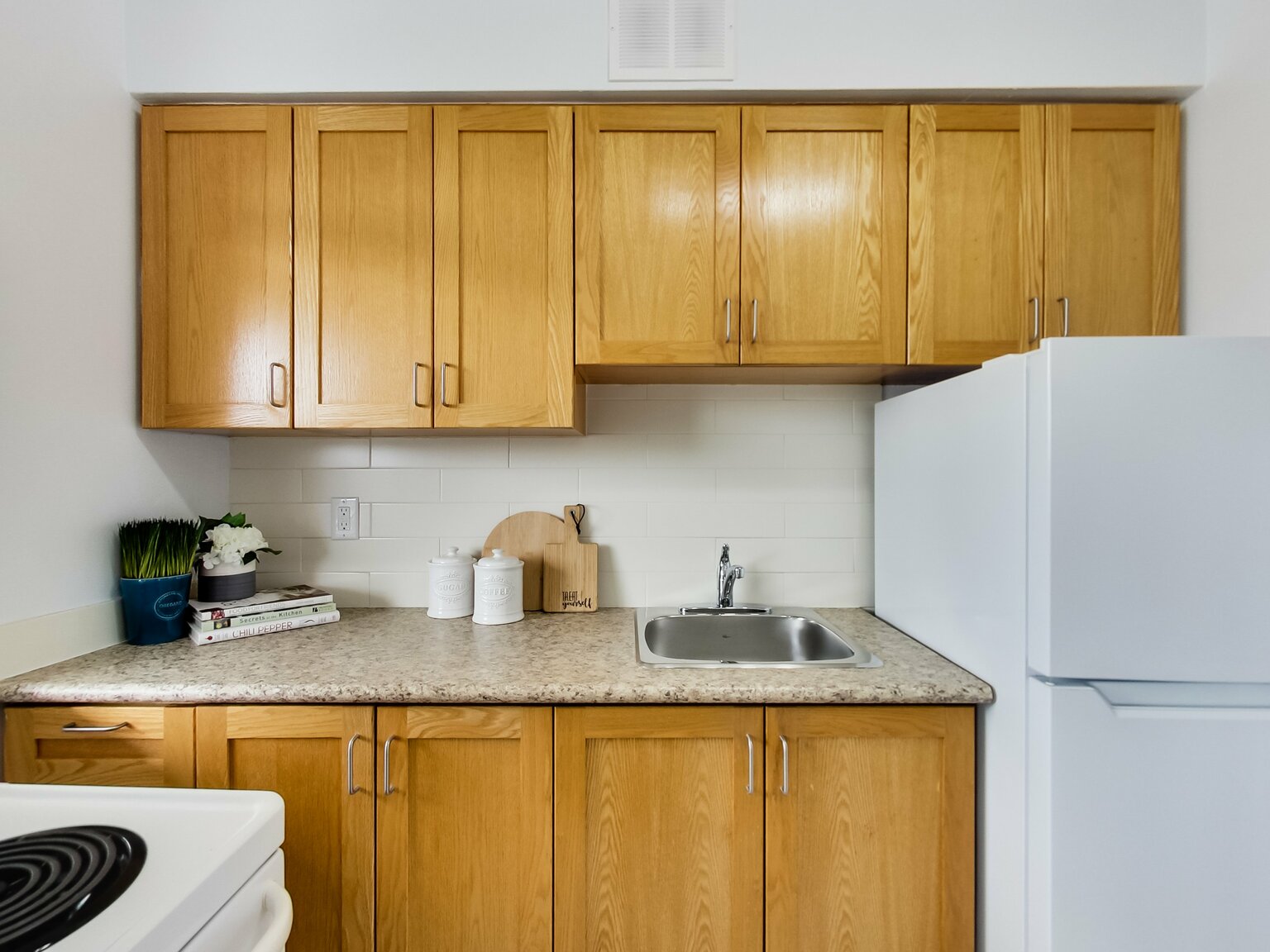 425 Avenue Road - Photo 38