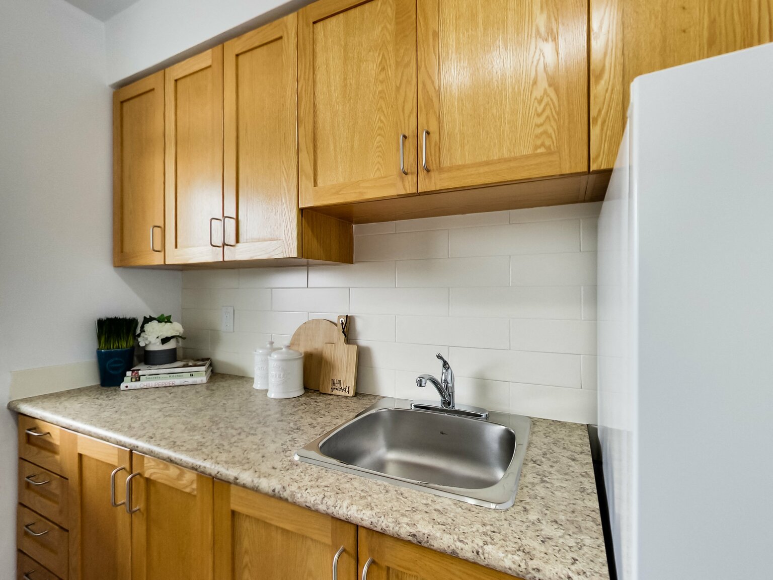 425 Avenue Road - Photo 39