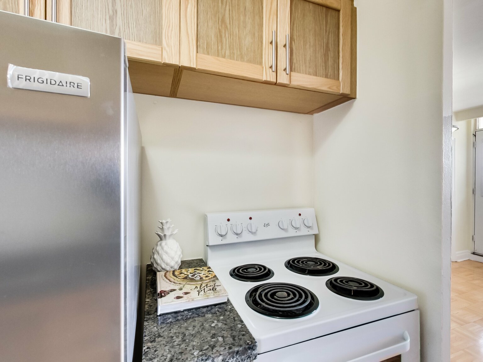 Cosburn Apartments - Photo 26
